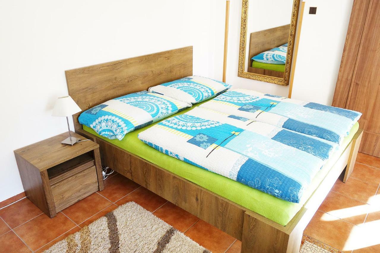 Apartment Marta Липно над Вълтава Екстериор снимка